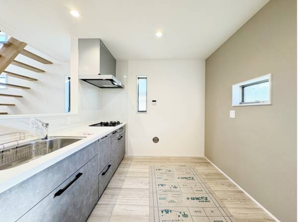 ゆとりあるキッチンスペース