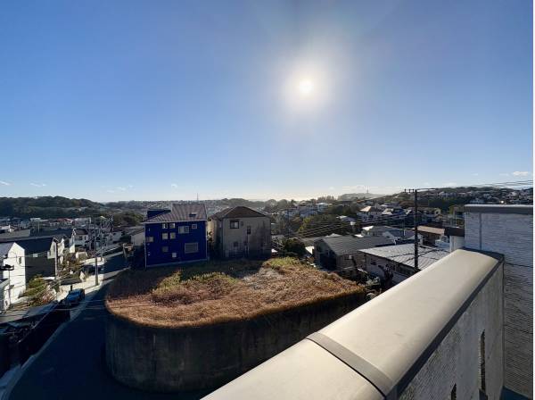 高台のひらけた眺望をお楽しみいただけます