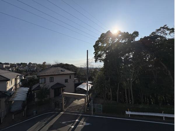バルコニーからは抜け感ある眺望