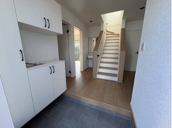 玄関は広くて収納力もバッチリです！