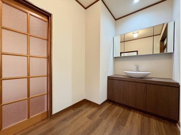 リフォームされたパウダールーム♪