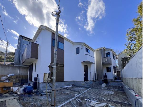 接道から奥まった場所に建物があるのでプライバシーが確保されています