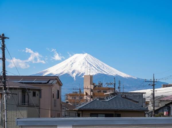スカイバルコニーからは富士山が見えますよ！