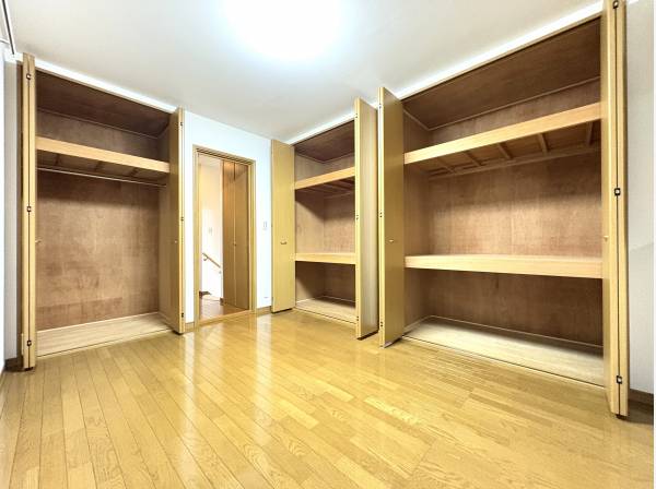 洋室は3部屋ございます