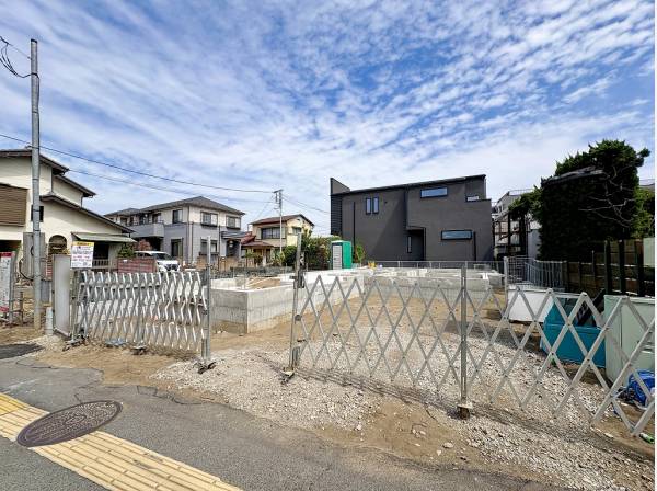 陽当たりの良い南西向きのお住まいです