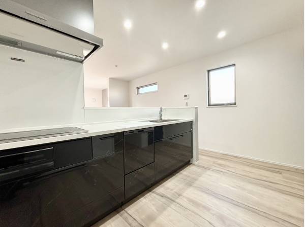 広々としたキッチンスペース