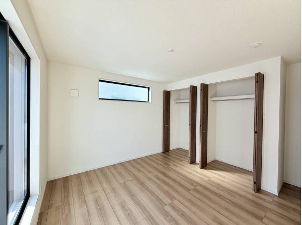 収納性ある洋室