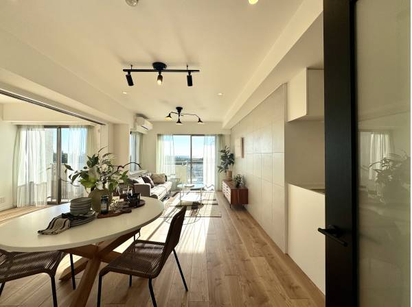 フルリノベーションされた室内