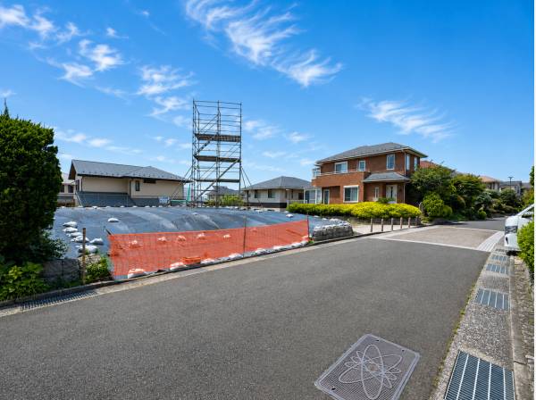 お好きなハウスメーカーや設計事務所で自由にプランニングが可能です。