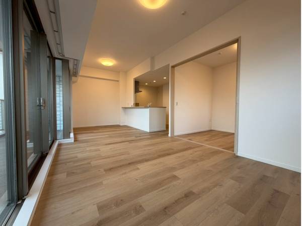 LDKは約16.1帖、居室と合わせますと約20.7帖の開放的な空間に！