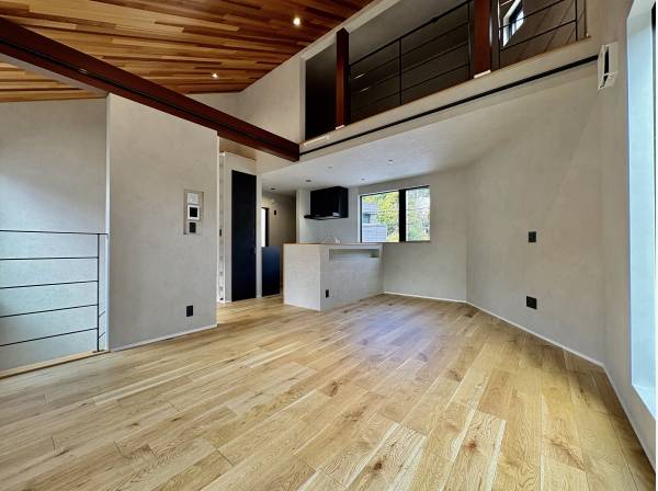 天井もカッコいいですね