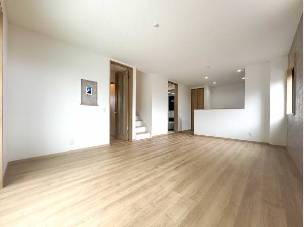 家族の動線が交差するゆとりあるLDK