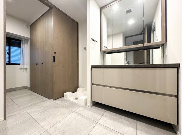 1日の疲れをそっと癒すホテルライクな水周りスペース