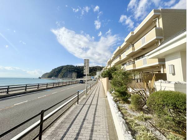 海を身近に感じる暮らしをお愉しみいただけます