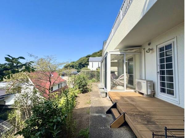 約80坪の敷地に家庭菜園も楽しめる広々ガーデンスペース！