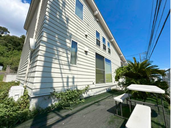 休日はお庭スペースでバーベキューなどを楽しめます