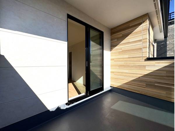 ワイドバルコニー