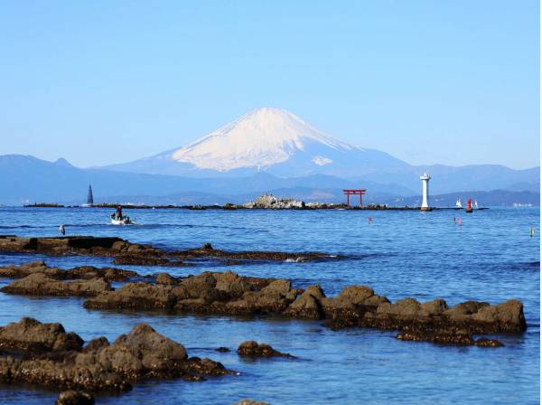 真名瀬海岸まで徒歩9分（約690m）