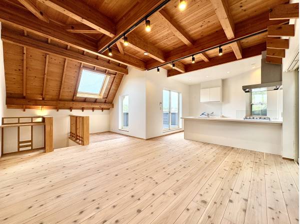 明るく開放的なLDK