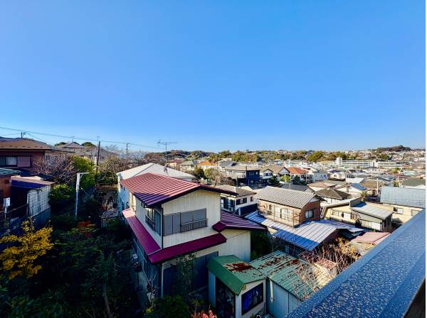 ２階バルコニーからの景色は本当に気持ちいいです