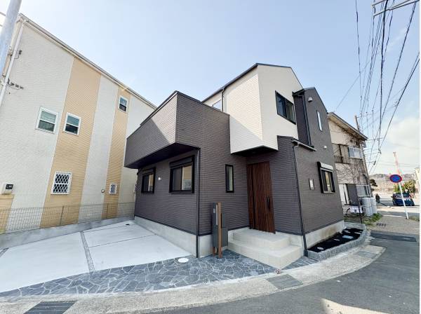 日当たりが良く、角地に佇む住宅です！