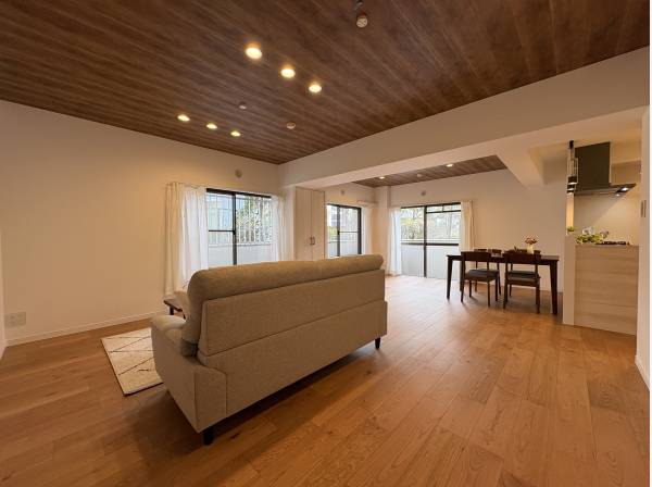 ゆったりとおくつろぎいただけるリビング