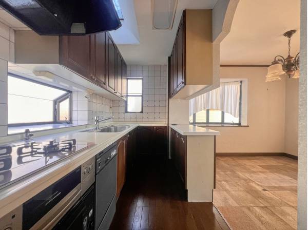 キッチンも広々です