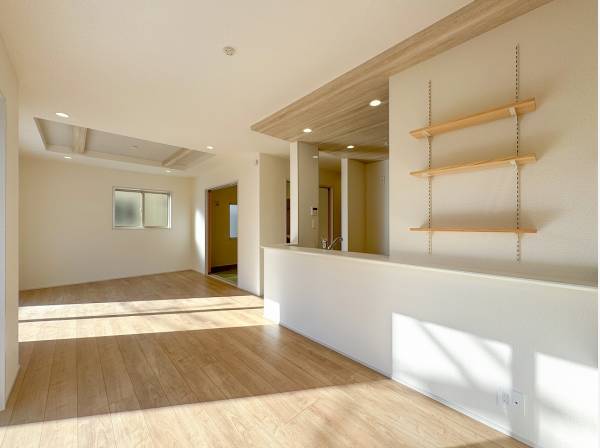 折上げ天井で開放感をプラスしたリビング