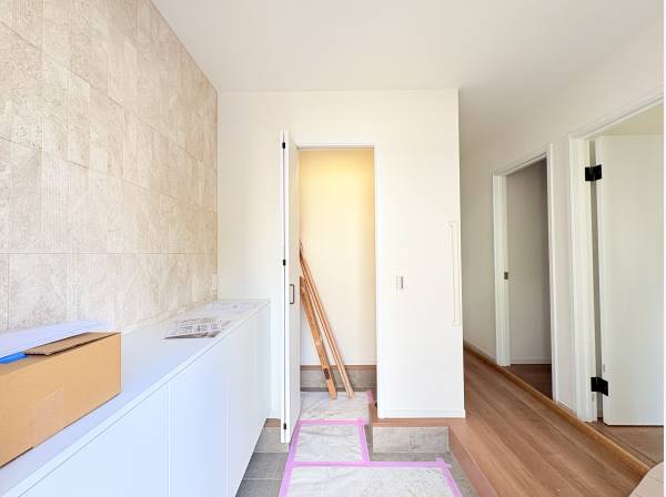 SIC付収納豊富な玄関ホール