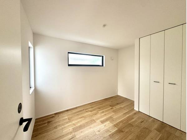 ハイドアで高級感のある室内