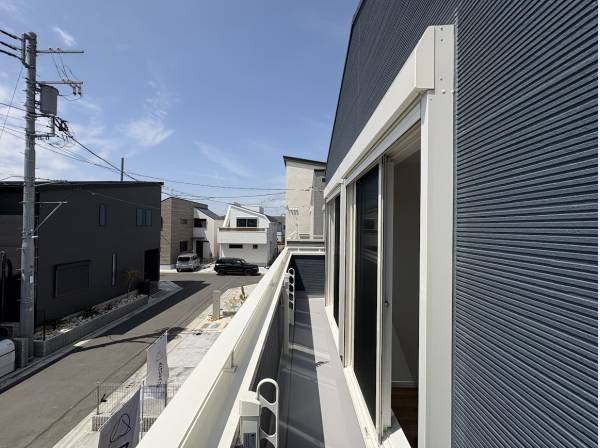 南向きバルコニーは洗濯物も良く乾きますよ