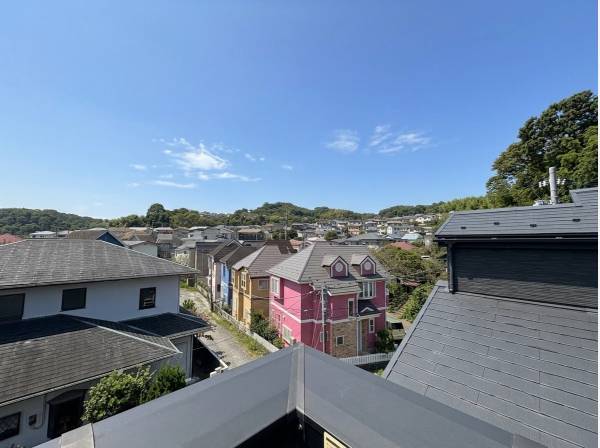 周辺には高い建物がないため開放的な眺望！