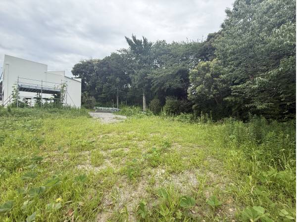 平坦部分は約180坪！理想の邸宅を建築できる広々とした売地