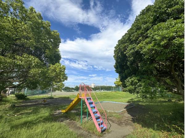 須賀公園まで徒歩1分（約70m）