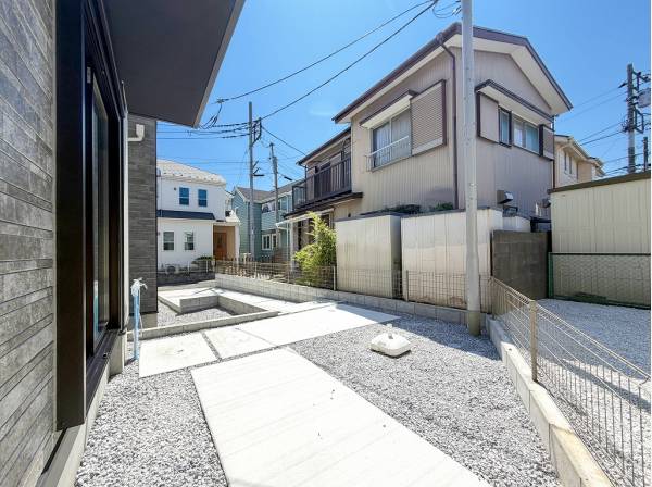 プランターガーデニングなどを愉しめそうな外空間
