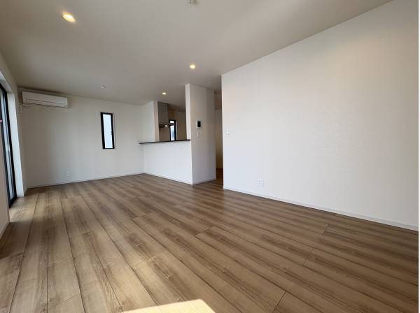 LDKは約16.75帖あります。