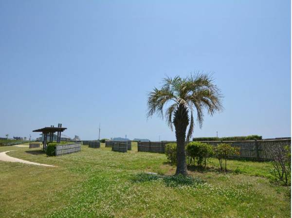 湘南海岸公園まで約4.4km・車約12分