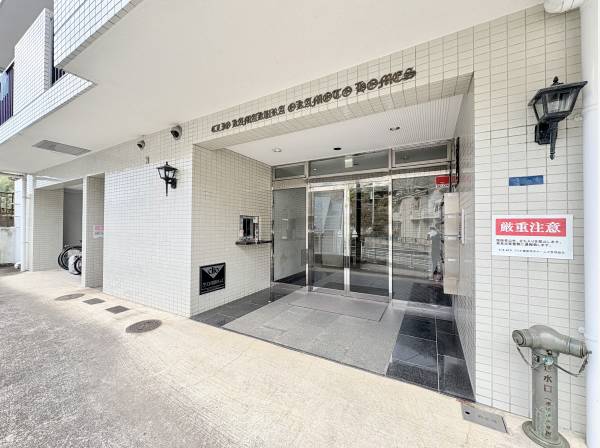 マンション出入り口