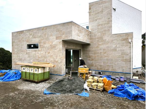 現在建築中で11月完成予定