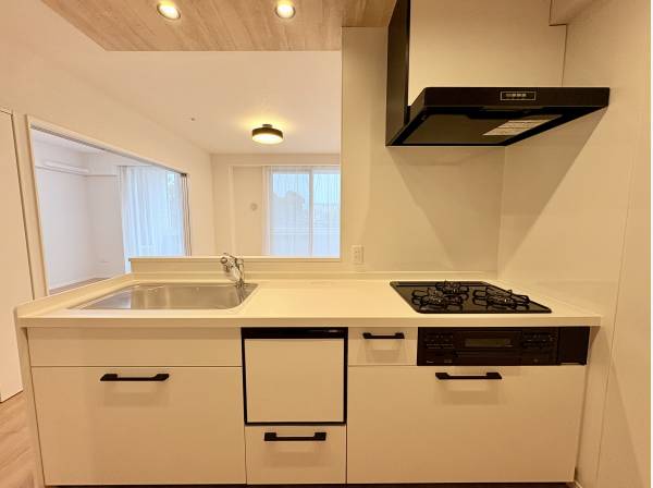 システムキッチンは新規交換済みです