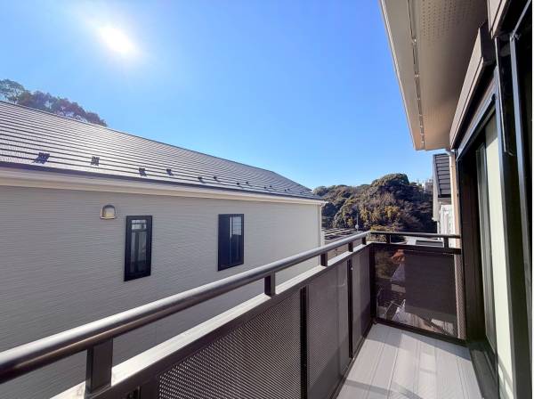 2部屋から出ることができるバルコニー