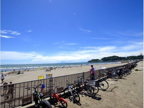 由比ガ浜海岸まで徒歩2分（約160m）