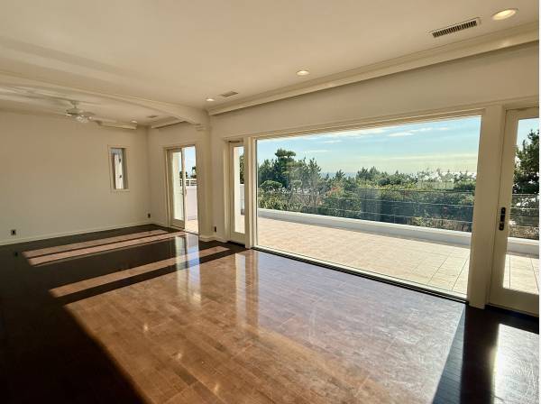 大空間LDKから広がるテラス