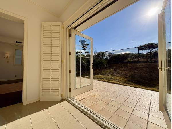 全室南向き、大きな窓を開口すればテラスとお庭が待っています