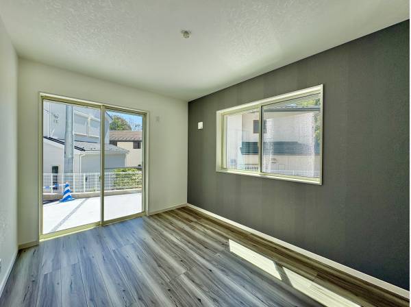 居室には爽やかな風をたっぷりと取り込み、気持ちの良い朝を迎えらます