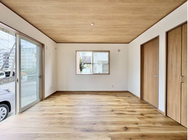 南に開口と取ったLDKは、大切なご家族が集まる明るい空間