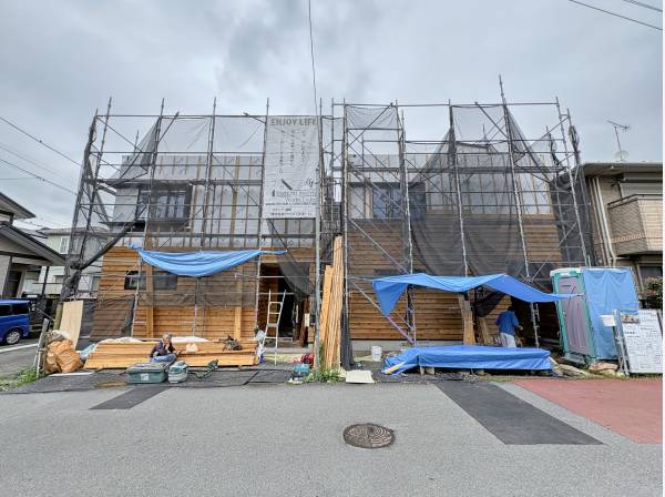 周辺には高い建物もございません