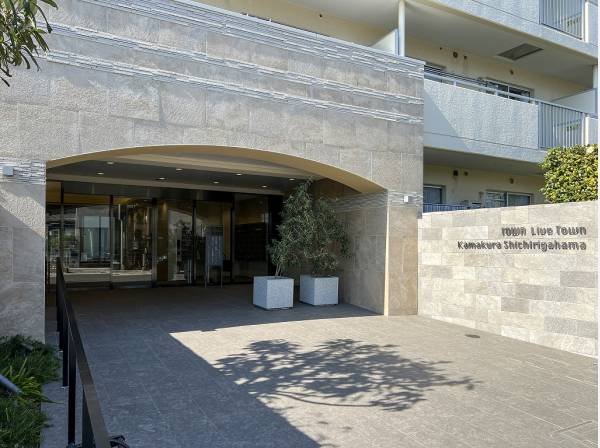 重厚感のあるエントランスなど共有スペースはいつも美しさが保たれています