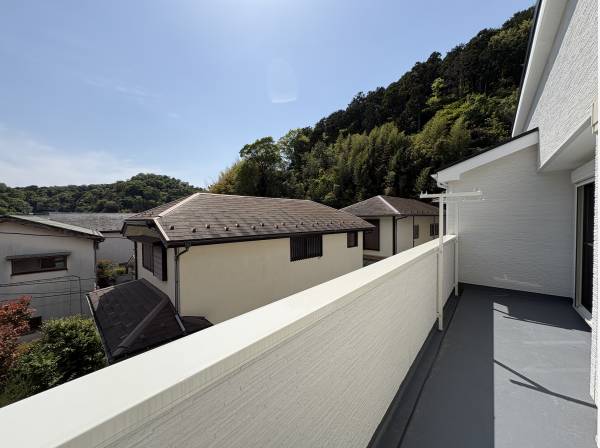 バルコニーも広くて日当たり・眺望ともに良好ですよ！