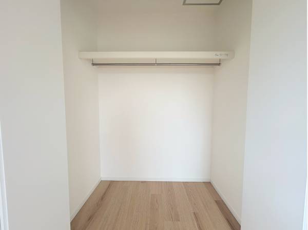 ウォークインクローゼットも完備